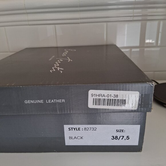 Genuine Leather Chelsea Boots Size US 7.5/EU 38 - Picture 5 of 6